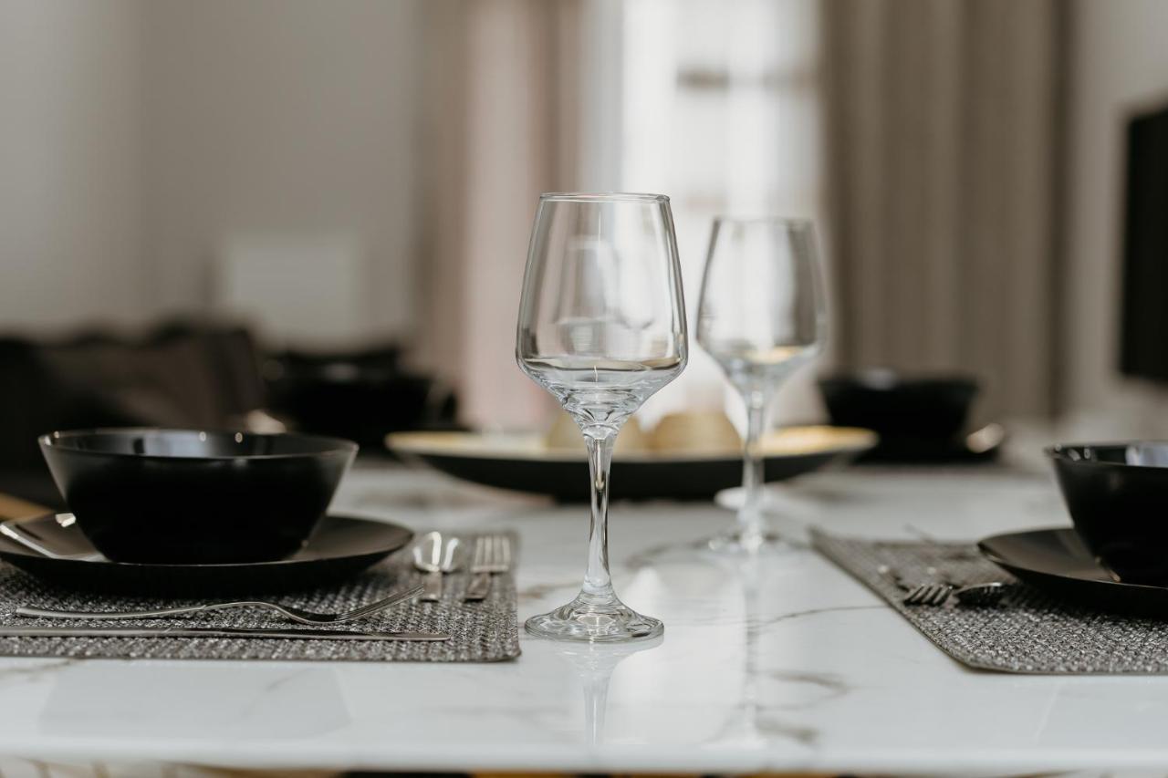 Db Premium Stay Apartments #Two Bedroom Thessaloníki Exteriör bild